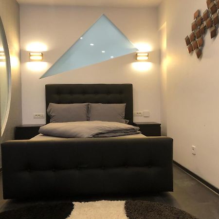 Stylish Westpark 2 Residence Lake View W8 Bukarest Eksteriør billede
