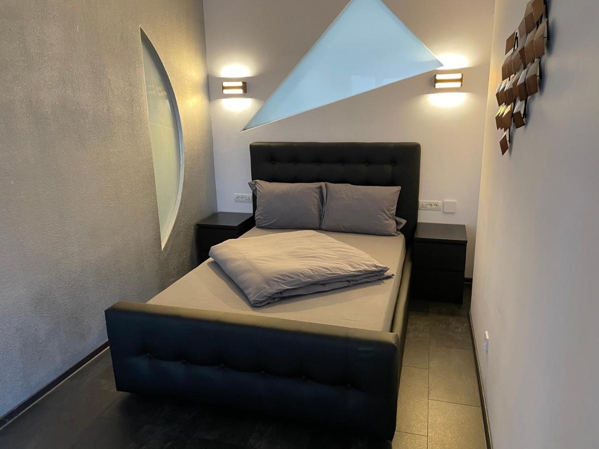Stylish Westpark 2 Residence Lake View W8 Bukarest Eksteriør billede