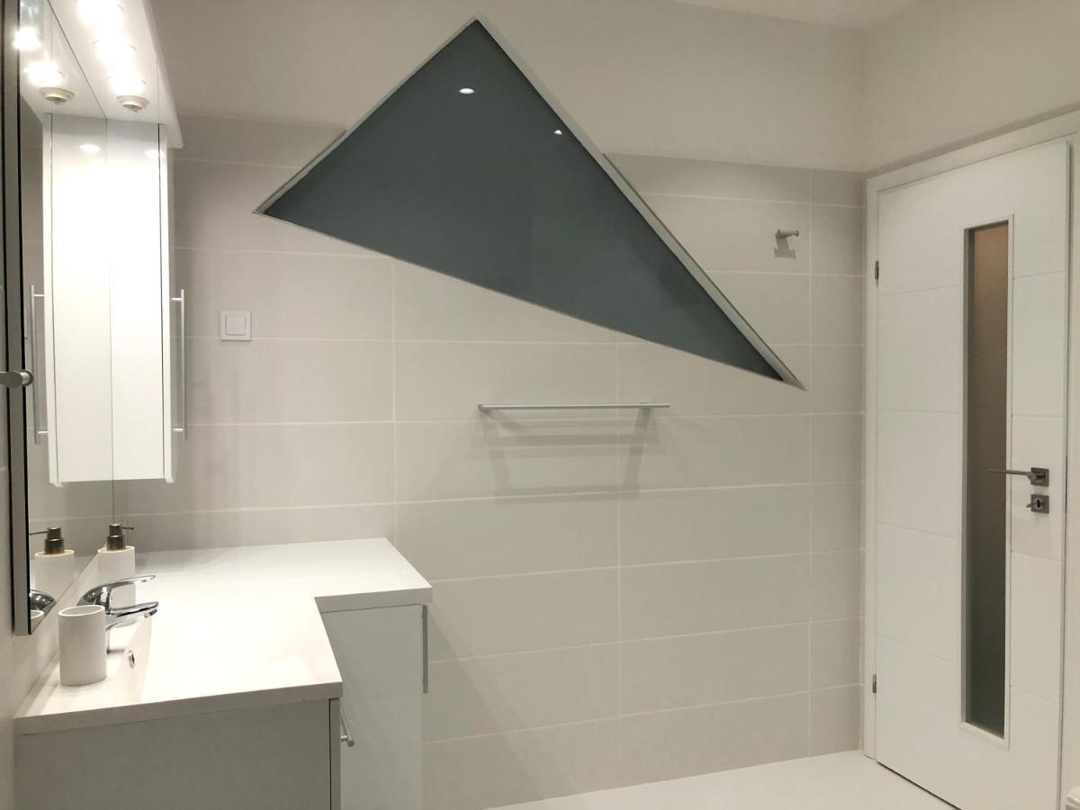 Stylish Westpark 2 Residence Lake View W8 Bukarest Eksteriør billede